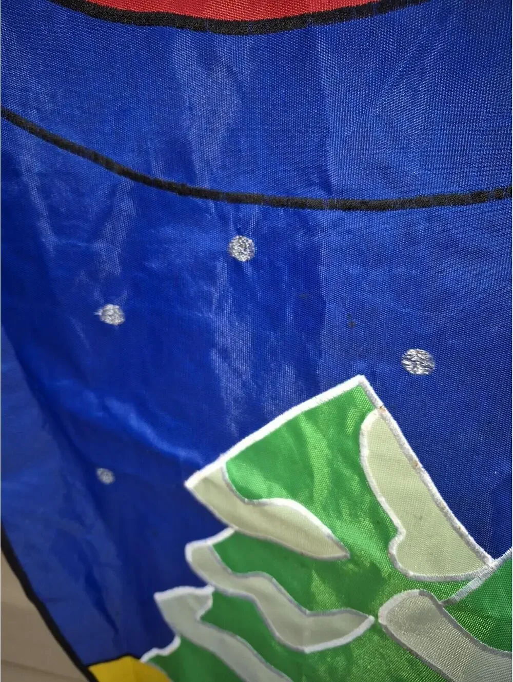 Vintage Holiday/Winter Mitten Christmas Tree Oversized 59"x33" Home Flag - Picture 7 of 9